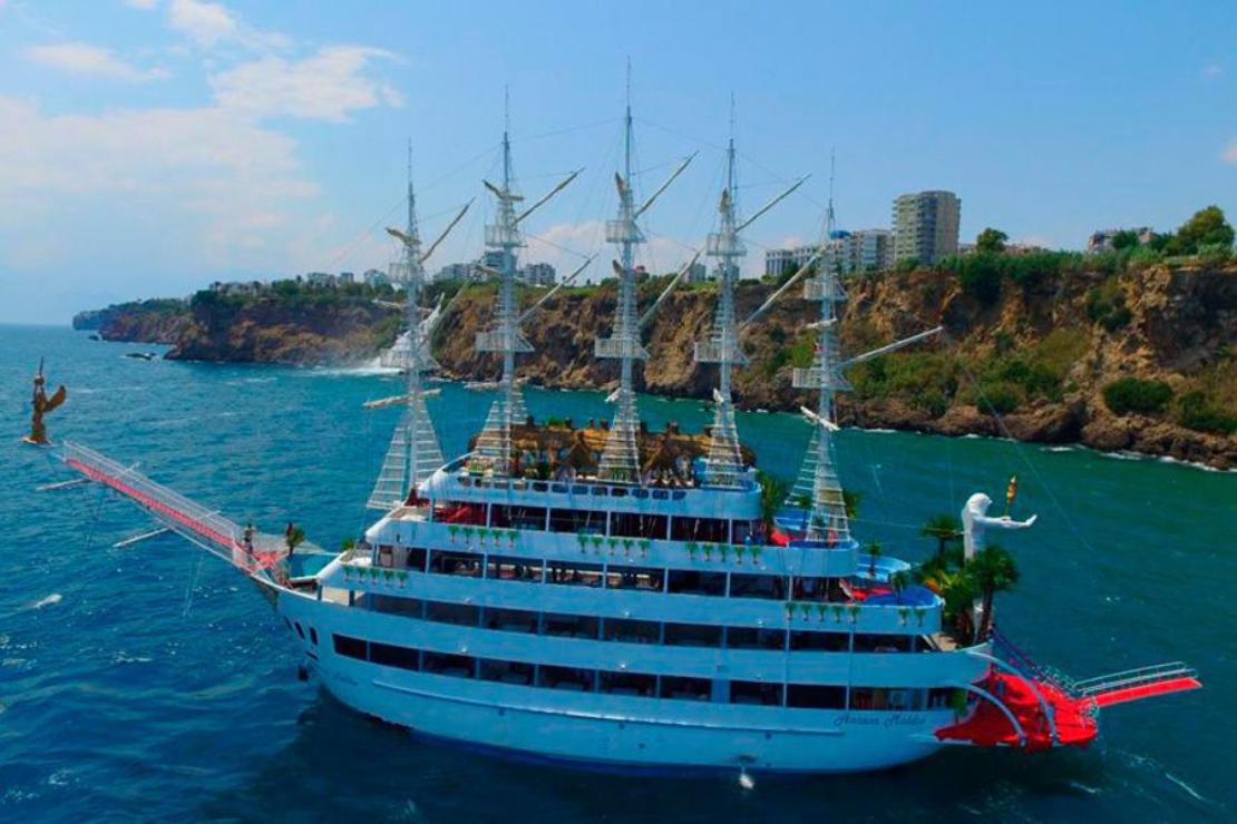 Antalya Yacht Rental 50m Mega Yacht